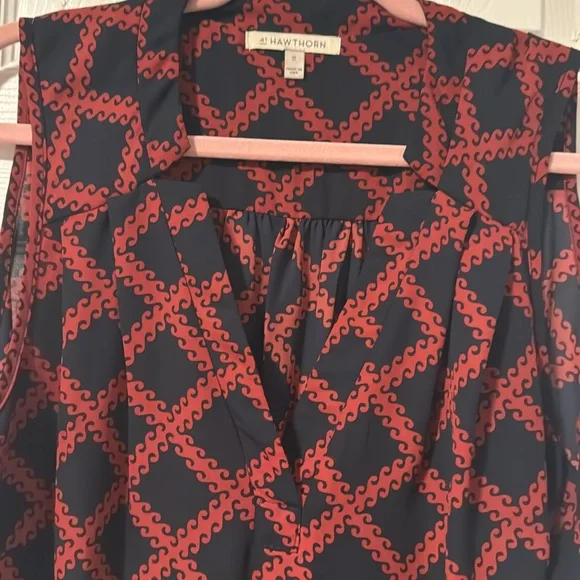 41 Hawthorn 1X sleeveless blouse - Picture 3 of 4